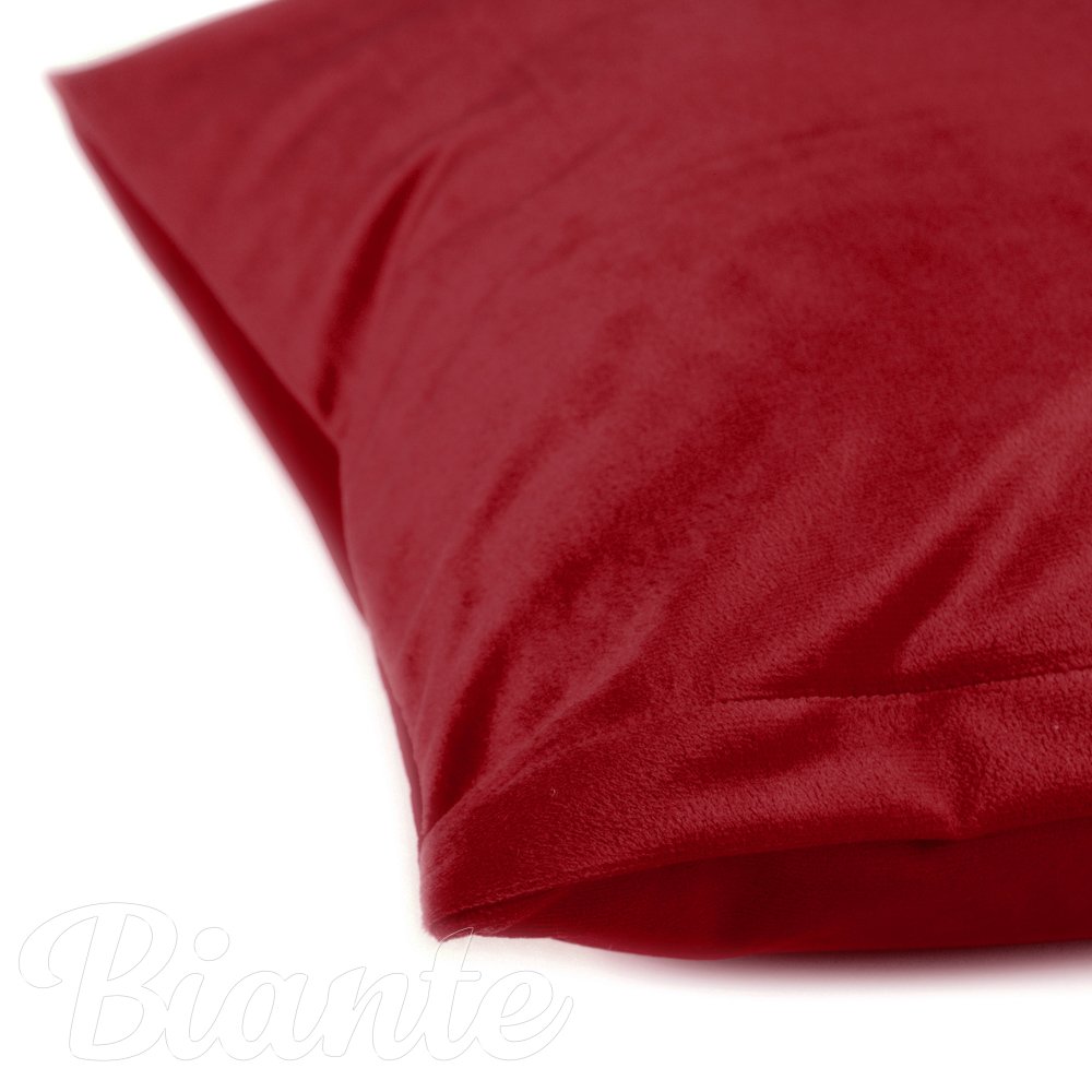 Sametový povlak na polštář Velvet Premium SVP-038 Sytě červený - detail 2 - Biante.cz