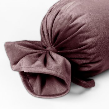 Sametový polštář válec bonbon Velvet Premium SVP-019 Hnědofialový - detail 1 - Biante.cz