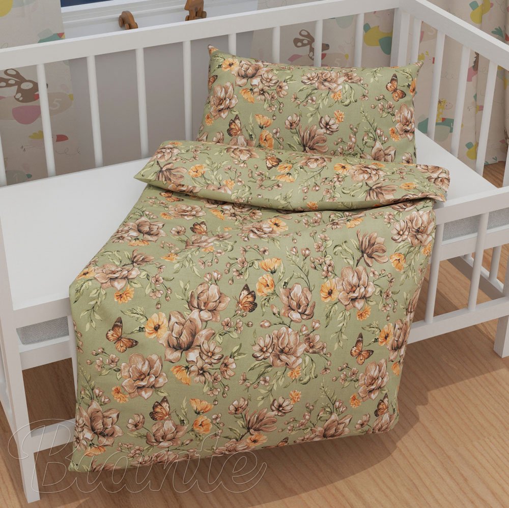 Dětské bavlněné povlečení do postýlky Sandra SA-472 Hnědé květy magnolie na zeleném - detail 1 - Biante.cz