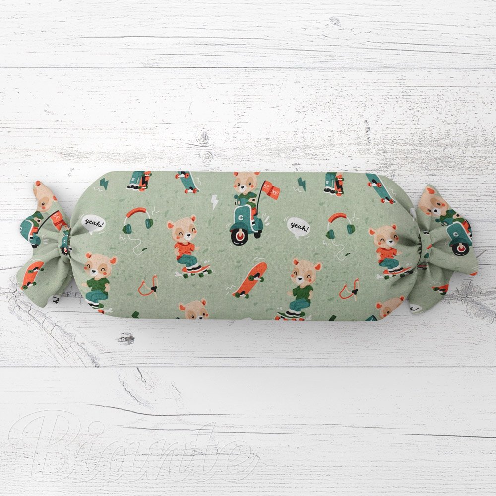 Dětský polštář válec bonbon Sandra SA-468 Méďové na motorkách na zeleném - Biante.cz