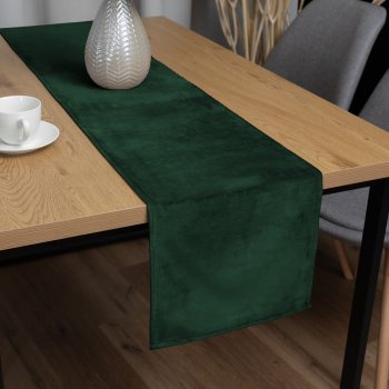 Sametový běhoun na stůl Velvet Premium SVP-012 Zelený - Biante.cz Sametový běhoun na stůl Velvet Premium SVP-012 Zelený - Biante.cz