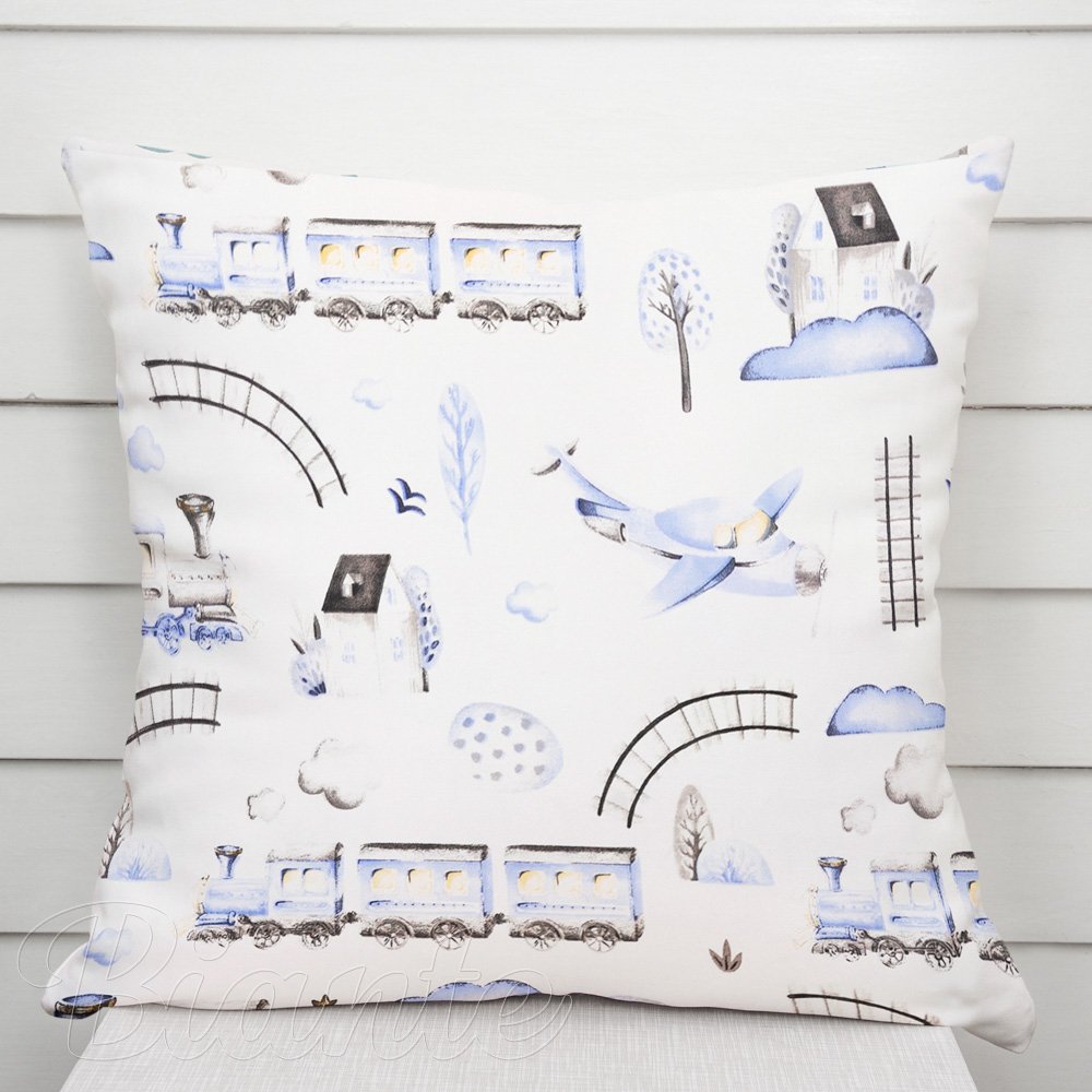 Dětský bavlněný povlak na polštář Sandra SA-690 Modré vláčky s letadýlky na bílém - Biante.cz