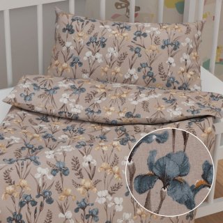 Detské bavlnené posteľné obliečky do postieľky Sandra SA-637 Modro-béžovo-biele kosatce na sivobéžovom - Biante.sk Detské bavlnené posteľné obliečky do postieľky Sandra SA-637 Modro-béžovo-biele kosatce na sivobéžovom - Biante.sk