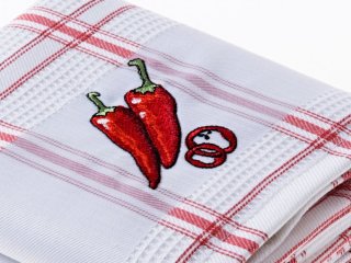 Kuchynská vaflová utierka s výšivkou Paprika - červené káro