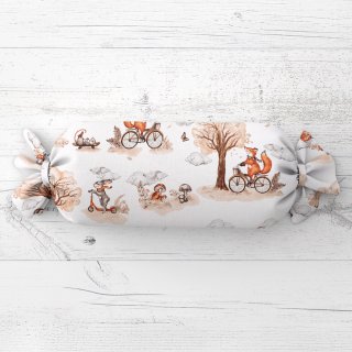 Dětský polštář válec bonbon Sandra SA-696 Lišky na kolách - hnědé na bílém - Biante.cz Dětský polštář válec bonbon Sandra SA-696 Lišky na kolách - hnědé na bílém - Biante.cz