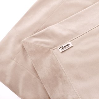 Sametový přehoz/běhoun na postel Velvet Premium SVP-020 Béžový - detail 1 - Biante.cz Sametový přehoz/běhoun na postel Velvet Premium SVP-020 Béžový - detail 1 - Biante.cz