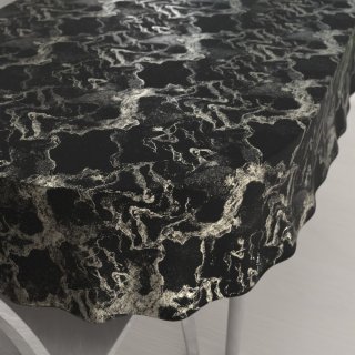 Sametový oválný ubrus Isabela IBL-021 Zlatý/kouřový mramor na černém - Biante.cz