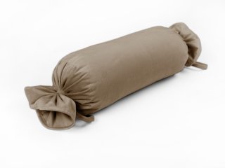 Zamatový vankúš valec bonbon Velvet Prémium SVP-034 Kávovo hnedý - Biante.sk Zamatový vankúš valec bonbon Velvet Prémium SVP-034 Kávovo hnedý - Biante.sk