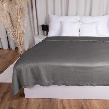 Sametový přehoz na postel Velvet Premium SVP-017 Tmavě šedý - Biante.cz Sametový přehoz na postel Velvet Premium SVP-017 Tmavě šedý - Biante.cz