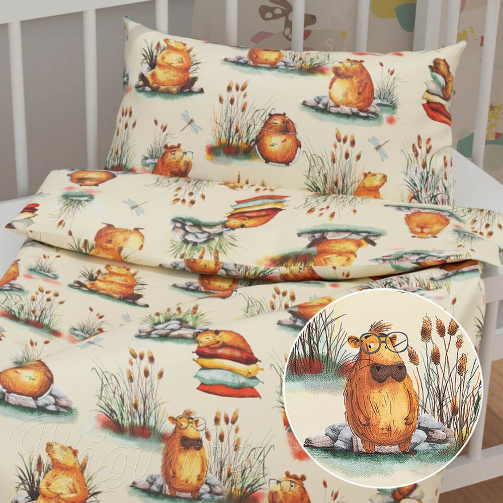 Dětské bavlněné povlečení do postýlky Sandra SA-710 Kapybary na krémovém - Biante.cz