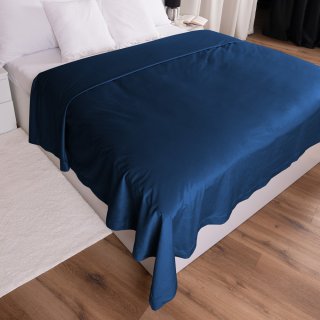 Sametový přehoz na postel Velvet Premium SVP-029 Námořnická modrá - detail 1 - Biante.cz Sametový přehoz na postel Velvet Premium SVP-029 Námořnická modrá - detail 1 - Biante.cz