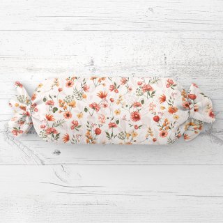 Vankúš valec bonbon Sandra SA-731 Červený kvetovaný vzor na bielom - Biante.sk