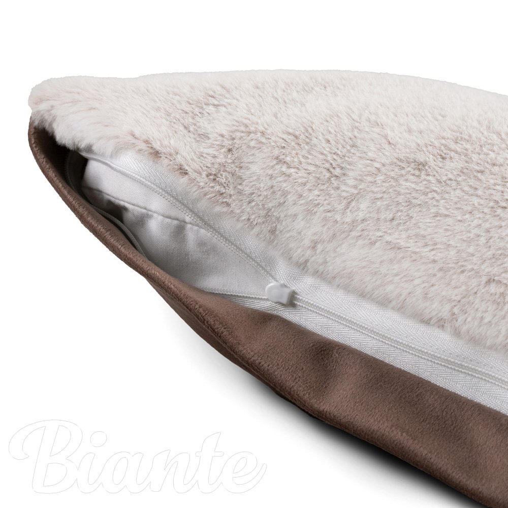 Plyšový dekorační povlak na polštář PL-003 Světle béžový/světle hnědý - detail 2 - Biante.cz