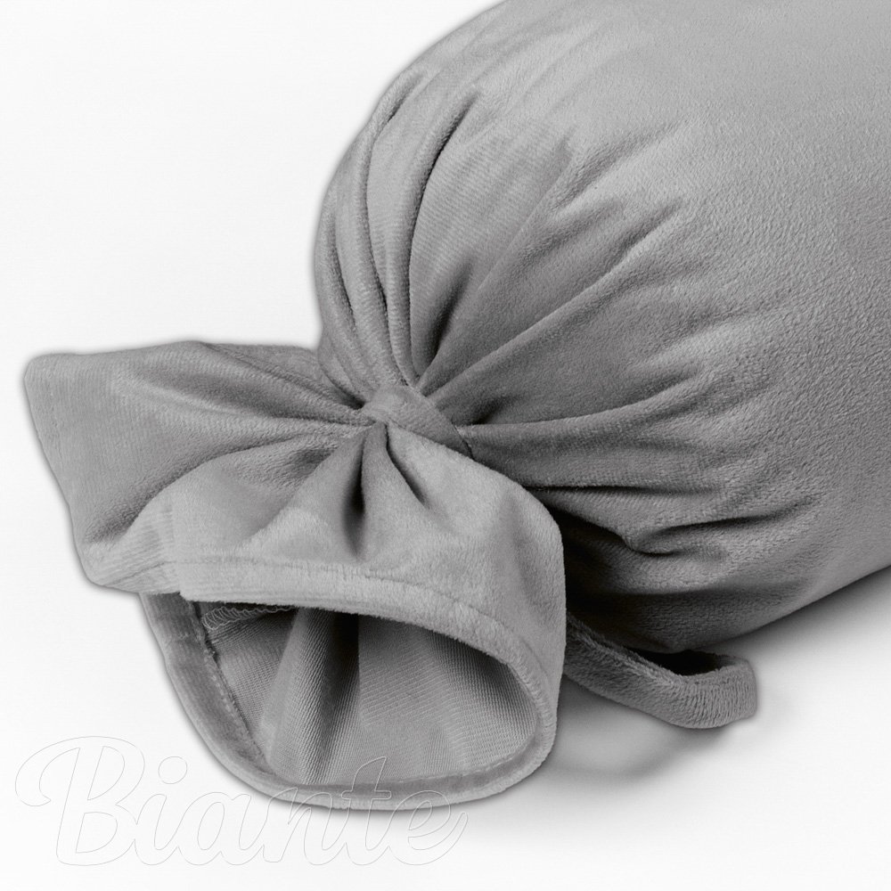 Zamatový vankúš valec bonbon Velvet Prémium SVP-039 Sivý - detail 1 - Biante.sk