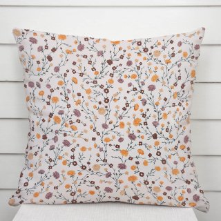 Bavlněný povlak na polštář Sandra SA-720 Oranžovo-hnědo-béžové drobné květiny na smetanovém - Biante.cz