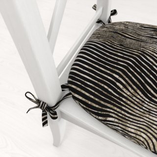 Zamatový oblý podsedák Tamara TMR-052 Zebrovaný vzor - 39x37x3 cm - detail 1 - Biante.sk