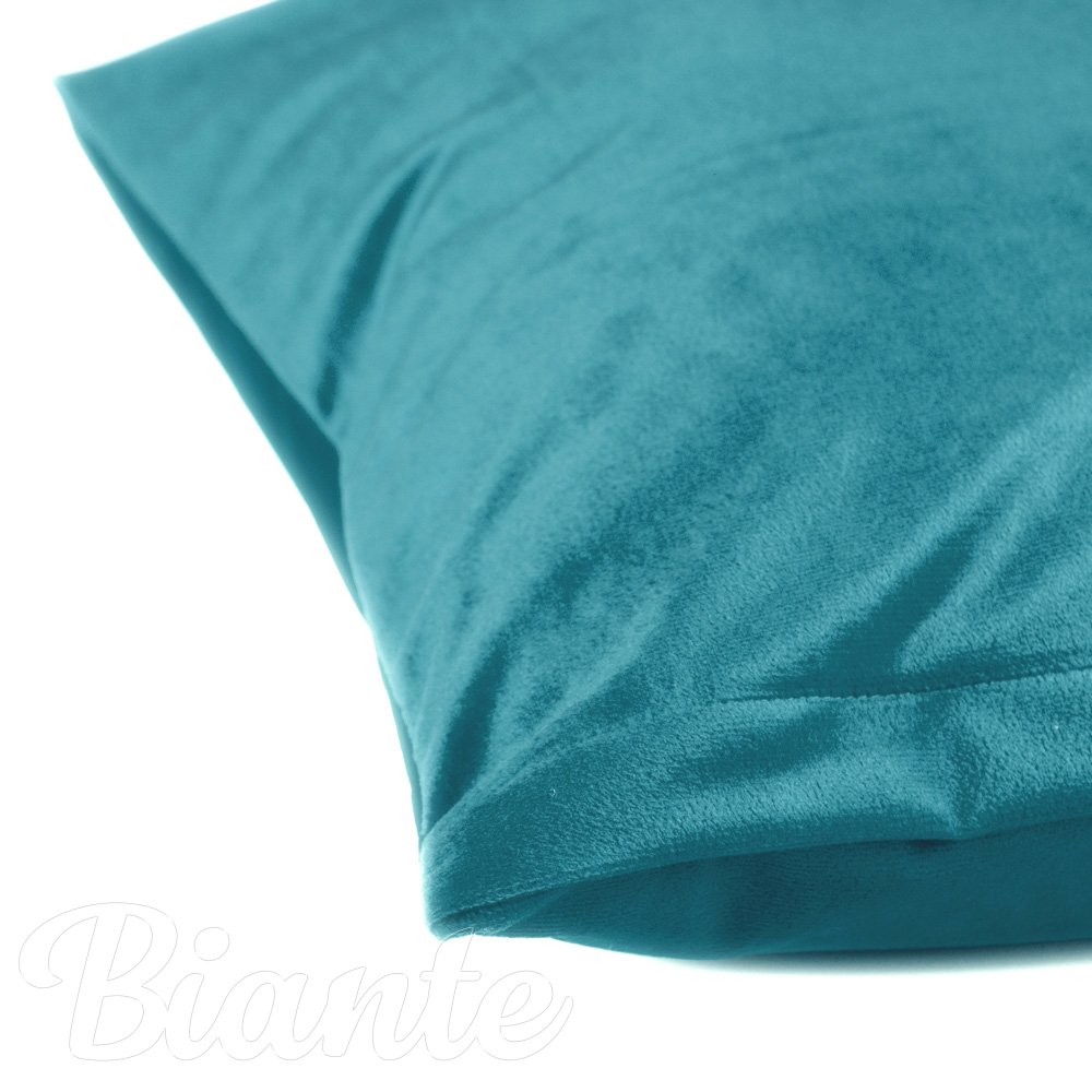 Sametový povlak na polštář Velvet Premium SVP-035 Tyrkysově modrý - detail 2 - Biante.cz Sametový povlak na polštář Velvet Premium SVP-035 Tyrkysově modrý - detail 2 - Biante.cz