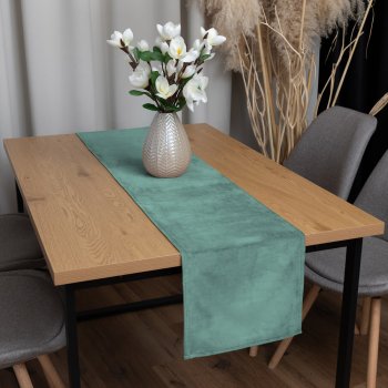 Sametový běhoun na stůl Velvet Premium SVP-048 Pastelová ledově zelená - detail 1 - Biante.cz Sametový běhoun na stůl Velvet Premium SVP-048 Pastelová ledově zelená - detail 1 - Biante.cz