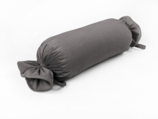 Sametový polštář válec bonbon Velvet Premium SVP-017 Tmavě šedý - Biante.cz Sametový polštář válec bonbon Velvet Premium SVP-017 Tmavě šedý - Biante.cz