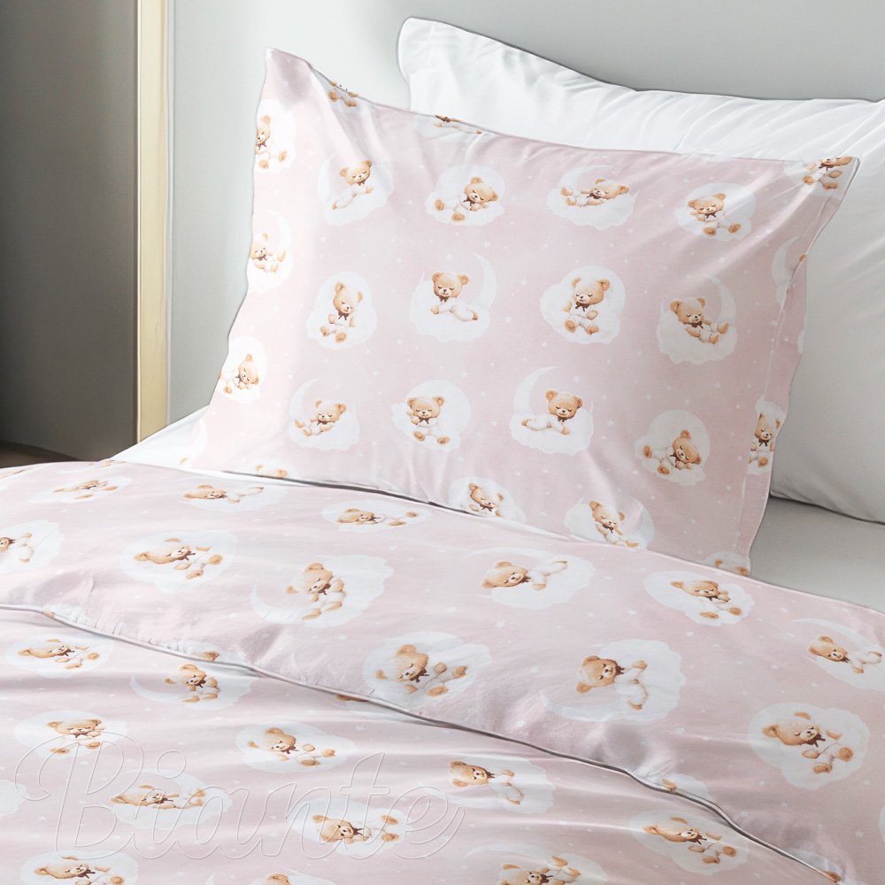 Dětské bavlněné ložní povlečení Sandra SA-743 Spící medvídci na obláčcích na světle růžovém - detail 1 - Biante.cz