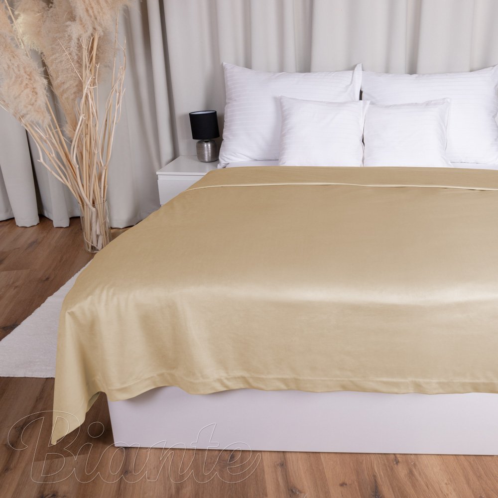 Sametový přehoz na postel Velvet Premium SVP-006 Pískově béžový - Biante.cz
