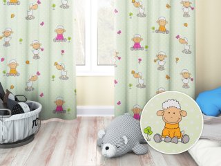 Detský bavlnený záves Sandra SA-729 Veselé ovečky na svetlo zelenom bodkovanom - Biante.sk