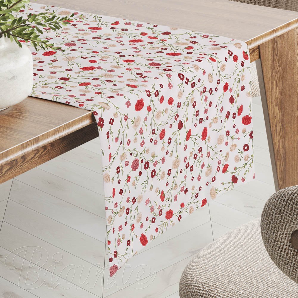 Bavlněný běhoun na stůl Sandra SA-719 Červeno-béžové drobné květiny na bílém - Biante.cz