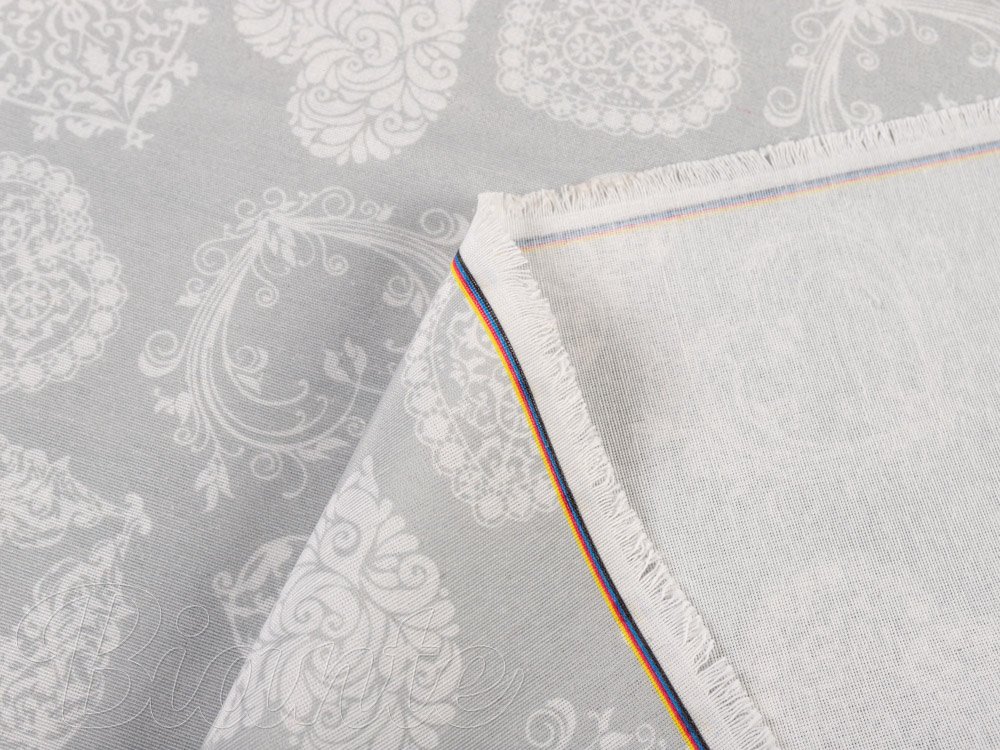 Dekorační látka PML-071 Srdce s ornamenty na šedém - šířka 150 cm - detail 4 - Biante.cz Dekorační látka PML-071 Srdce s ornamenty na šedém - šířka 150 cm - detail 4 - Biante.cz