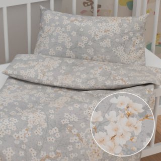 Detské bavlnené posteľné obliečky do postieľky Sandra SA-634 Biele čerešňové kvety na sivom - Biante.sk Detské bavlnené posteľné obliečky do postieľky Sandra SA-634 Biele čerešňové kvety na sivom - Biante.sk