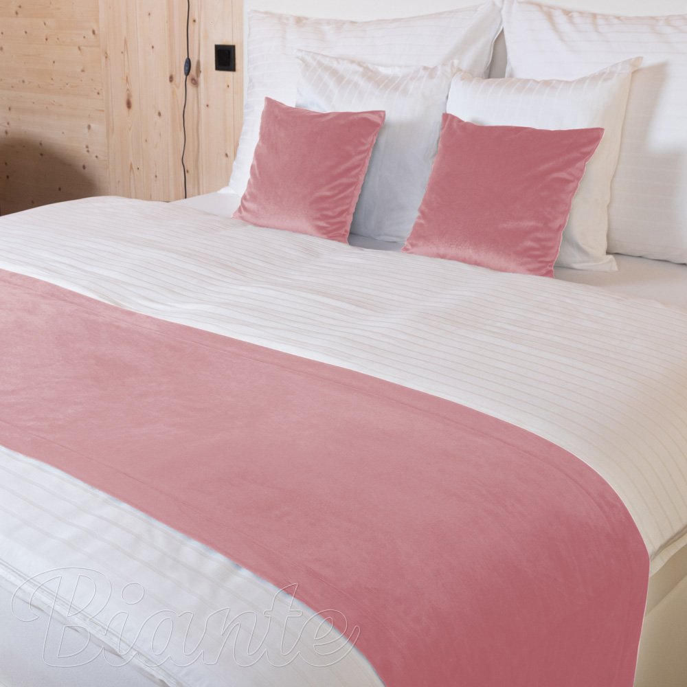 Sametový přehoz/běhoun na postel Velvet Premium SVP-033 Starorůžový - Biante.cz Sametový přehoz/běhoun na postel Velvet Premium SVP-033 Starorůžový - Biante.cz