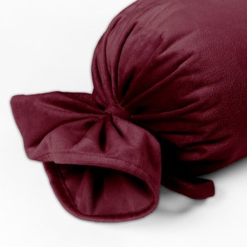 Sametový polštář válec bonbon Velvet Premium SVP-010 Tmavě vínový - detail 1 - Biante.cz