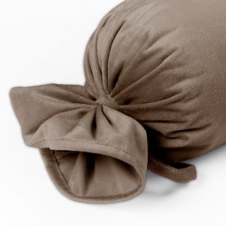Sametový polštář válec bonbon Velvet Premium SVP-005 Světle hnědý - detail 1 - Biante.cz