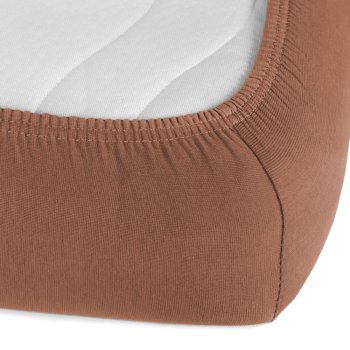 Jersey napínací prostěradlo na vysokou matraci JR-023 Oříškově hnědé - detail 1 - Biante.cz Jersey napínací prostěradlo na vysokou matraci JR-023 Oříškově hnědé - detail 1 - Biante.cz