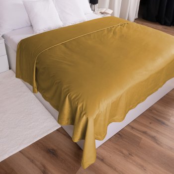 Sametový přehoz na postel Velvet Premium SVP-009 Hořčicový - detail 1 - Biante.cz Sametový přehoz na postel Velvet Premium SVP-009 Hořčicový - detail 1 - Biante.cz