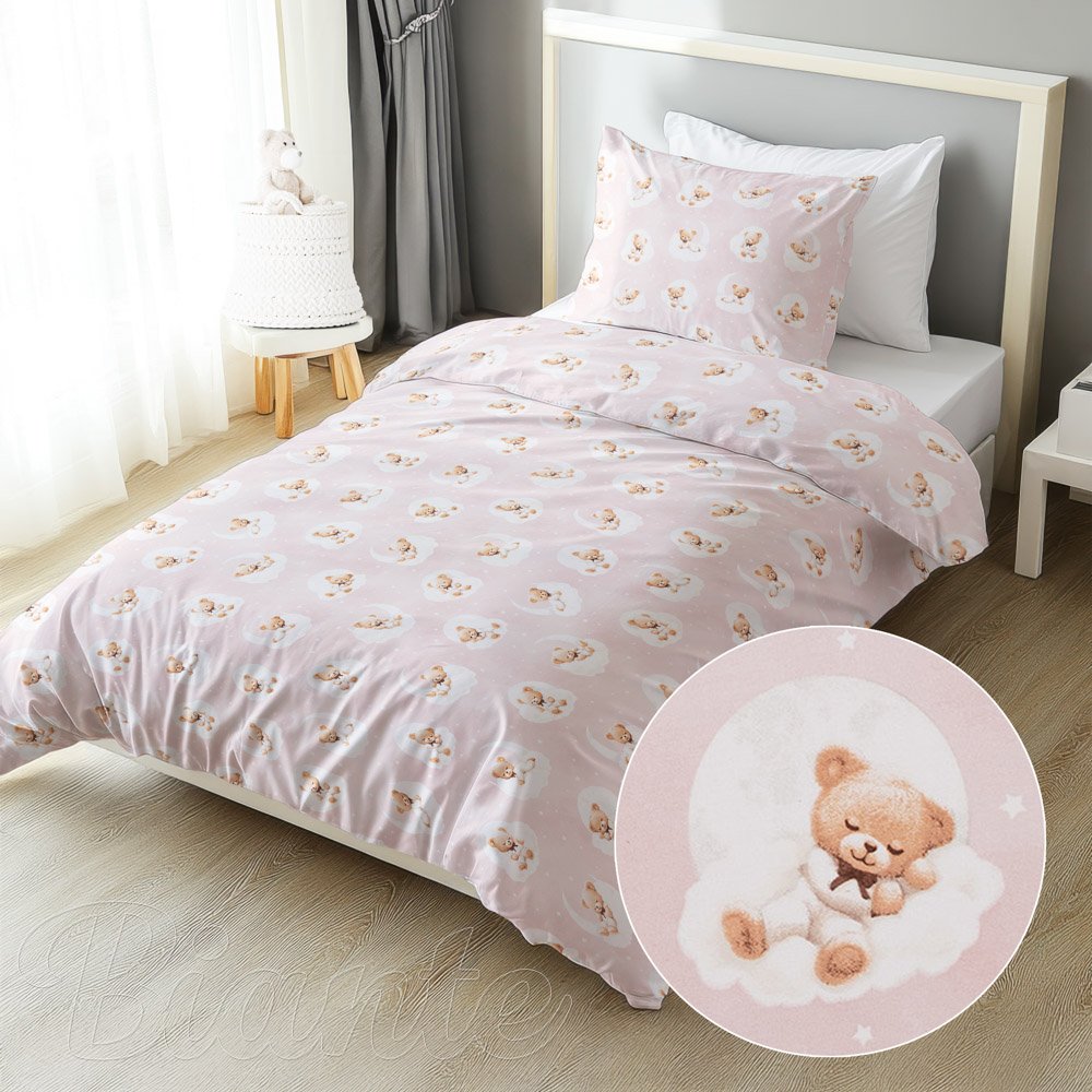 Dětské bavlněné ložní povlečení Sandra SA-743 Spící medvídci na obláčcích na světle růžovém - Biante.cz