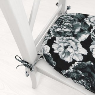 Zamatový oblý podsedák Tamara TMR-040 Čierno-biele pivonky na čiernom - 39x37x3 cm - detail 1 - Biante.sk