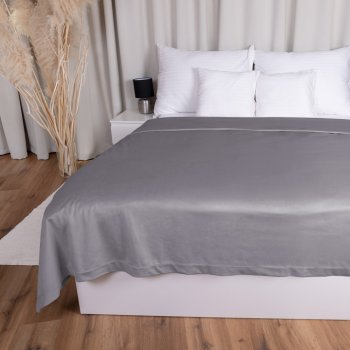 Sametový přehoz na postel Velvet Premium SVP-013 Šedý - Biante.cz Sametový přehoz na postel Velvet Premium SVP-013 Šedý - Biante.cz