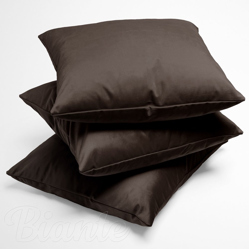 Sametový povlak na polštář Velvet Premium SVP-016 Tmavě hnědý - detail 1 - Biante.cz Sametový povlak na polštář Velvet Premium SVP-016 Tmavě hnědý - detail 1 - Biante.cz