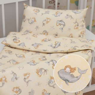 Detské bavlnené posteľné obliečky do postieľky Sandra SA-670 Sivo-hnedé morské panny s delfínmi na žltobéžovom - Biante.sk