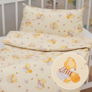 Detské bavlnené posteľné obliečky do postieľky Sandra SA-730 Medvedíky a včielky na svetlo žltom - Biante.sk