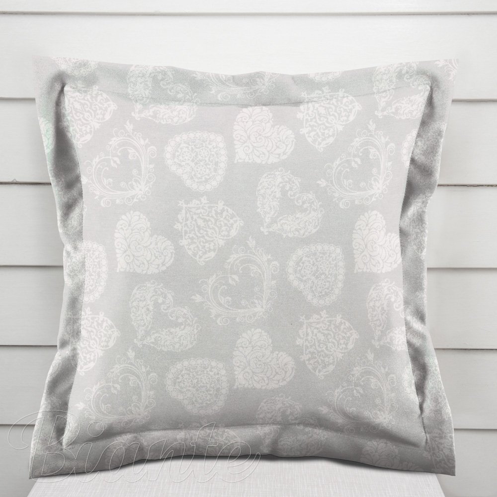 Dekorační povlak na polštář s lemem PML-071 Srdce s ornamenty na šedém - Biante.cz